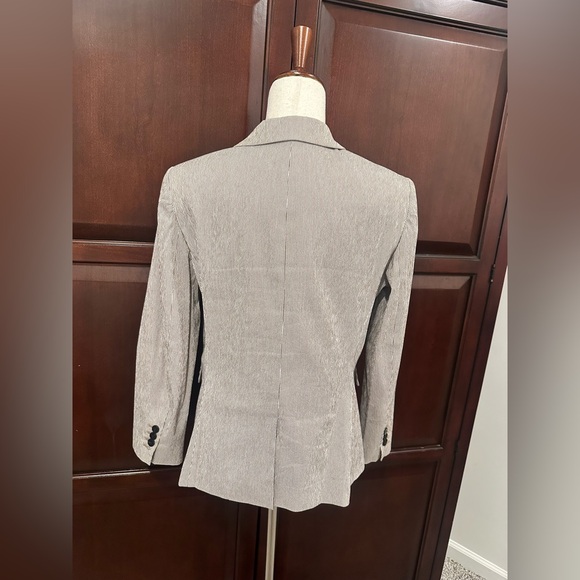 Theory Women's Beige Blazer - Picture 6 of 12